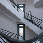 I-host - Bright 1br With Balcony In