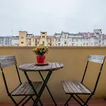 I-host - Bright 1br With Balcony In Apartment *