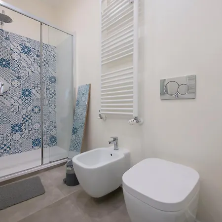 Apartman I-host - Bright 1br With Balcony In