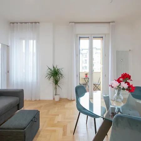 I-host - Bright 1br With Balcony In Daire *